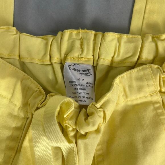 Butter Soft Stretch Women's Yellow Scrub pants size MP - Picture 4 of 4